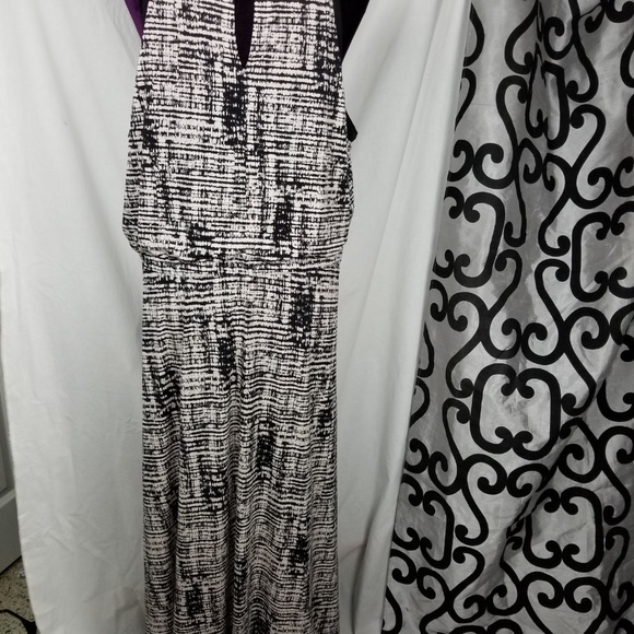 Calvin Klein Women plus 2XL Halter Maxi Dress - Picture 4 of 8